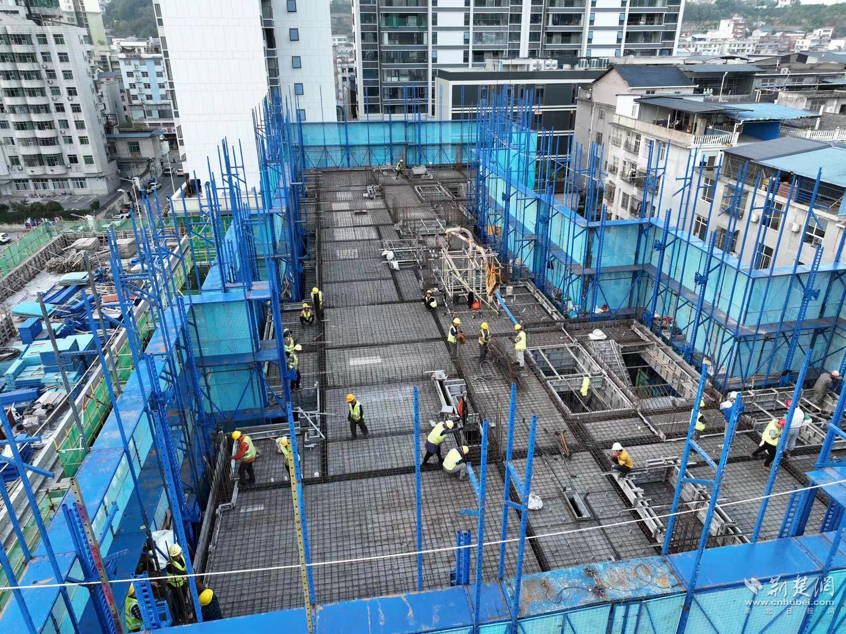 荊楚網(wǎng)（湖北日報網(wǎng)）：建始民企以黨建為城市建設(shè)添活力